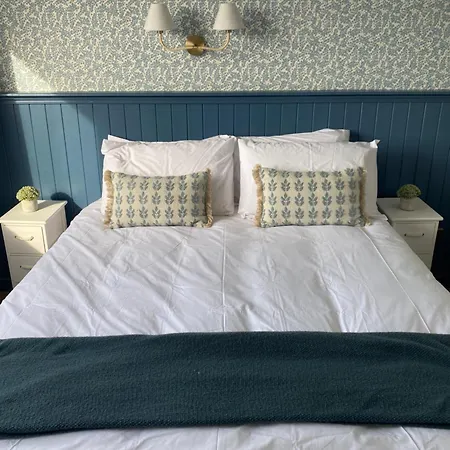 Coastal Way - Near Cliffs Of Moher Bed and Breakfast